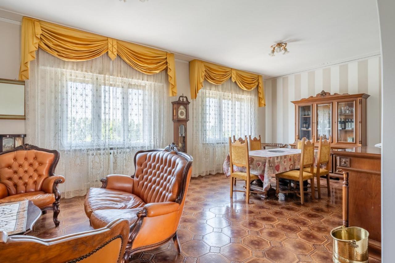 Вилла Residenza Martinelli Пистойя Экстерьер фото
